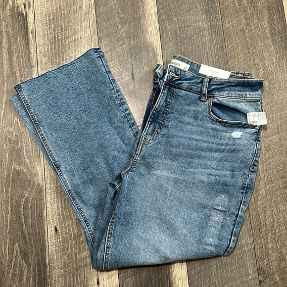 New With Tags Maurices Ankle Kick Boot Jeans - Picture 1 of 4